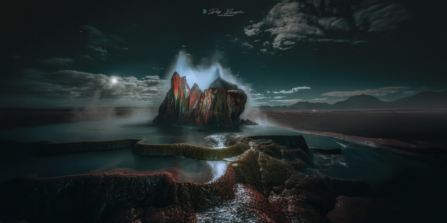 fly geyser @ full moon